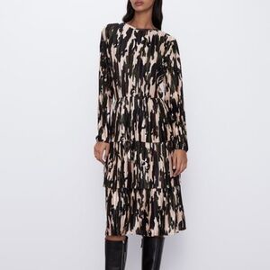 Zara Camo Pleated Dress (S)